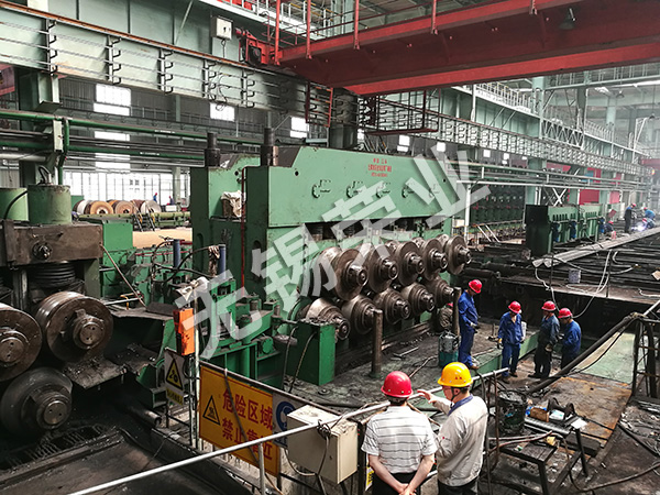 YJ700A—1200A大型矯直機(jī)