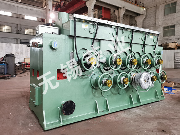 YJ400—9+1型鋼矯直機(jī)